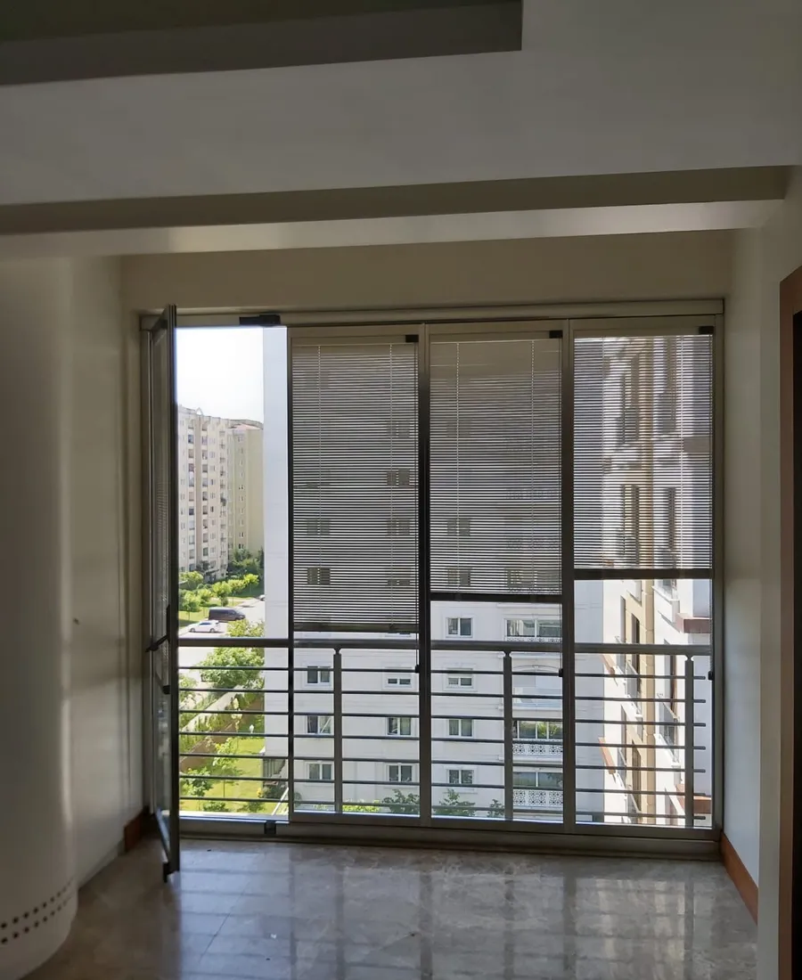 Zümrüt Evler projesi, ısıcamlı katlanır cam balkon detayı